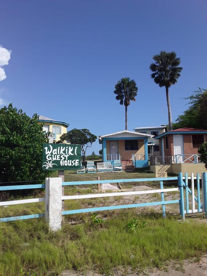 Waikiki Guest House Treasure Beach Exterior foto